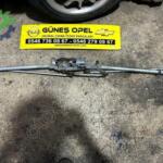 Opel Astra Orijinal Çıkma Silecek Mekanizması 13262434