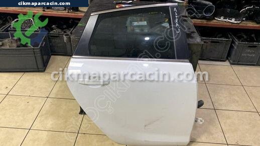 Opel Astra Sağ Arka Kapı çıkma parça