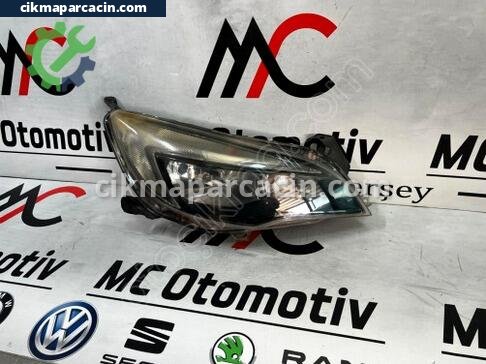 Opel Astra Sağ Ön Far çıkma parça