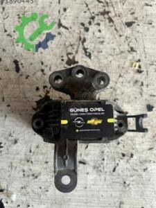 Opel Astra Orijinal Çıkma Motor Takozu & Kulağı 13247453