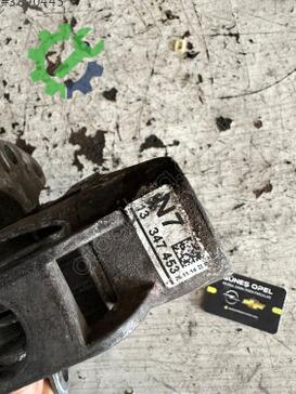 Opel Astra Motor Takozu & Kulağı 13247453 çıkma parça