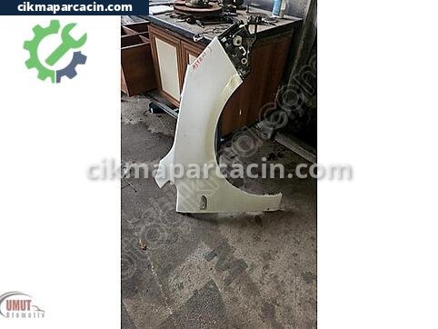 Opel Astra Sağ Ön Çamurluk çıkma parça