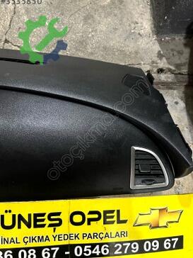 Opel Astra Torpido çıkma parça