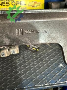 Opel Astra Kaput Menteşesi 20879202 çıkma parça