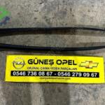 Opel Astra Orijinal Çıkma Ön Cam Izgarası