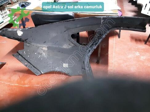 Opel Astra Sol Arka Çamurluk çıkma parça