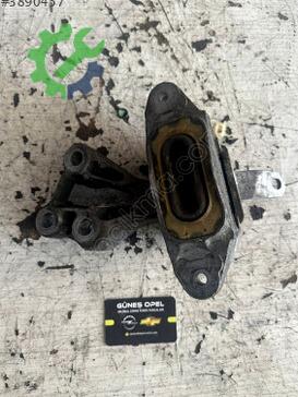 Opel Astra Motor Takozu & Kulağı 13248550 çıkma parça
