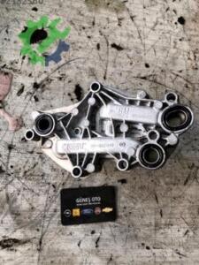 Opel Astra 2023 - 2023 Yağ Soğutucu Çıkma - 55599943