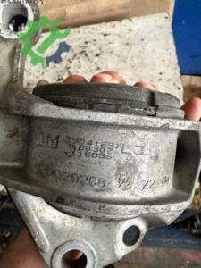 Çıkma Opel Astra Motor Braketi 39041692