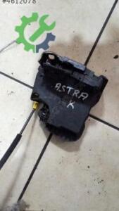 Opel Astra Orijinal Çıkma Kapı Kilidi