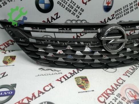 Opel Astra Ön Panjur çıkma parça