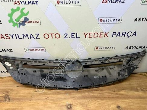 Opel Astra Ön Panjur 13499384 çıkma parça