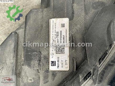 Opel Astra Sağ Ön Far çıkma parça