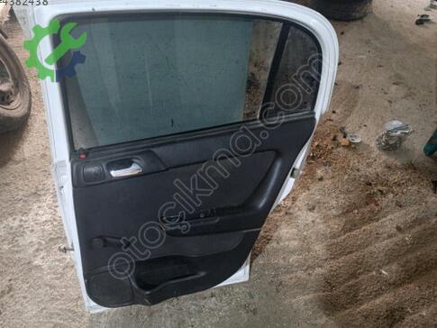 Opel Astra Sağ Arka Kapı çıkma parça