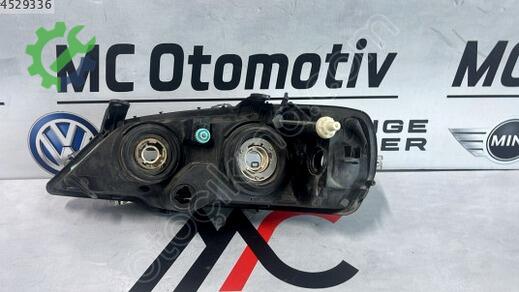 Opel Astra Sağ Ön Far 1216288T çıkma parça
