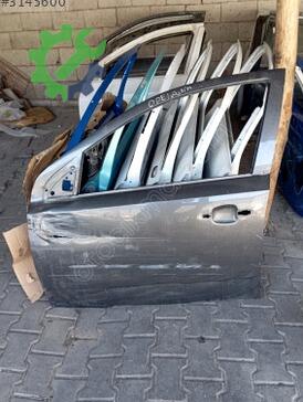 Opel Astra Sol Ön Kapı çıkma parça