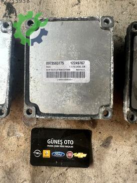 Opel Combo Motor Beyni 12249767 çıkma parça