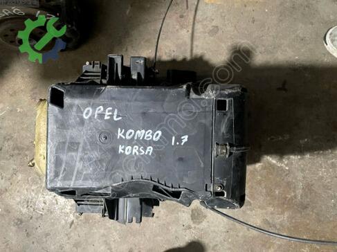 Opel Combo Kalorifer Kutusu çıkma parça