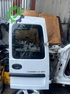 Opel Combo Bagaj Kapağı çıkma parça
