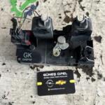Çıkma Opel Combo Kapı Kilidi 13157757