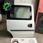 Opel Combo C Sağ Sürgülü Kapı Hatasız Orjinal Çıkma
