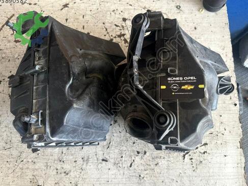 Opel Combo Hava Filtresi Kutusu 460023377 çıkma parça