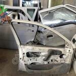 Opel Combo Modeli İçin Sol Ön Kapı Çıkma Parçası
