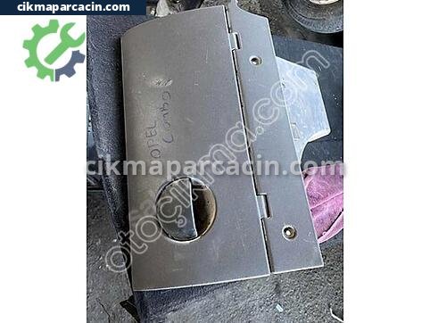 Opel Combo Torpido Kapağı çıkma parça
