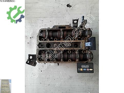 Opel Corsa Silindir Kapağı 90529 çıkma parça