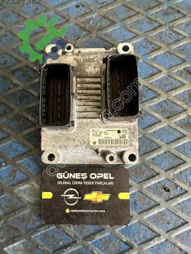 Opel Corsa Motor Beyni 55354327 çıkma parça