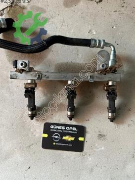 Opel Corsa Enjektör 0280151207 çıkma parça
