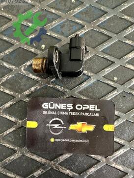 Opel Corsa Eksantrik Sensörü 0232103021 çıkma parça