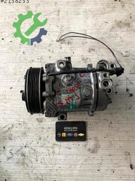 Opel Corsa Klima Kompresörü 13106850 çıkma parça