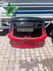 Opel Corsa arka bagaj kapağı 2017 2024 arası
