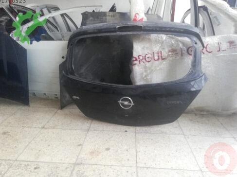 Opel Corsa Bagaj Kapağı çıkma parça