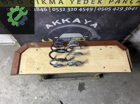 Opel Corsa Arka Helezon Yayı çıkma parça