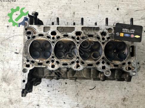 Opel Corsa Silindir Kapağı 55355430 çıkma parça