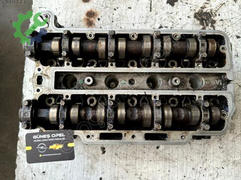 Opel Corsa Silindir Kapağı 90529778 çıkma parça