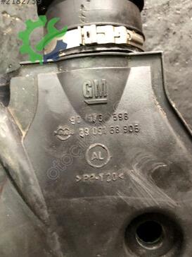 Opel Corsa Hava Filtresi Kutusu 90573598 çıkma parça