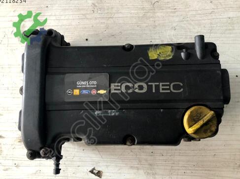 Opel Corsa Silindir Kapağı 90400234 çıkma parça