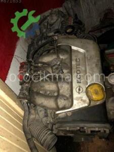 Opel Corsa B 1.6 Şarj dinamosu hatasız orjinal çıkma