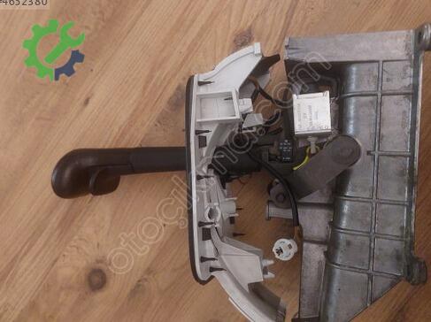 Opel Corsa Vites Kulesi 90372930 çıkma parça