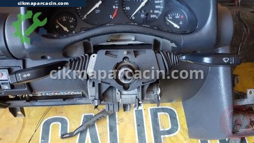 Opel Corsa Sinyal Kolu çıkma parça