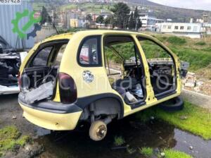 Opel Corsa B Tavan arka ve tüm parçalar hatasız orjinal çıkm