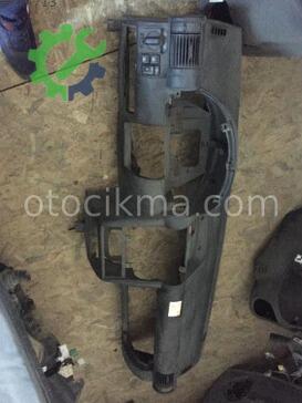 Opel Corsa Torpido çıkma parça