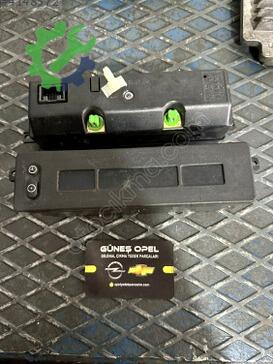 Opel Corsa Yol Bilgisayarı 90437127 çıkma parça