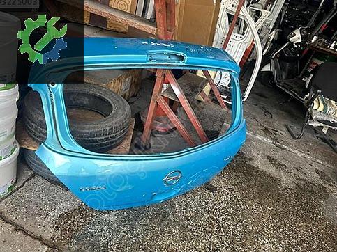 Opel Corsa Bagaj Kapağı çıkma parça