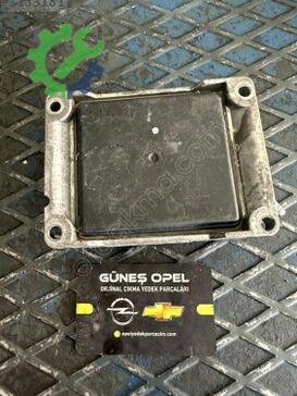 Opel Corsa Motor Beyni 55557933 çıkma parça
