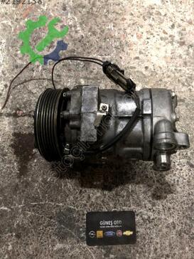 Opel Corsa Klima Kompresörü 13106850 çıkma parça