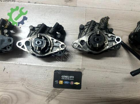 Opel Corsa Vakum Pompası çıkma parça